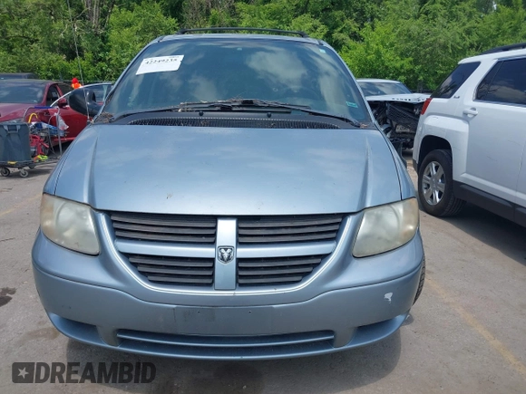 2005 Dodge Caravan SE z VIN 1D4GP24RX5B126816, wystawiony jako IAAI lot #42249235 z przebiegiem 152 638 mil mil oraz . Historia ofert i sprzedaży dostępna na DreamBid. Obrazek 6.