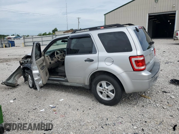 2009 Ford Escape XLS z VIN 1FMCU92789KB10338, wystawiony jako Copart lot #57452495 z przebiegiem 285 171 mil mil oraz Szkoda całkowita • Salvage title. Historia ofert i sprzedaży dostępna na DreamBid. Obrazek 2.