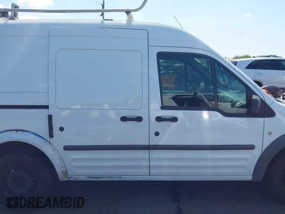 2010 Ford Transit Connect XLT z VIN NM0LS7DN1AT026707, wystawiony jako IAAI lot #42373335 z przebiegiem 204 252 mil mil oraz . Historia ofert i sprzedaży dostępna na DreamBid. Obrazek 14.