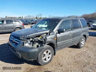 2008 Honda Pilot EX-L with VIN 5FNYF28518B006058, listed as a IAAI auction lot 41425424 with 230,006 mi miles. Bid and sale history available at carsss.com. Image 17.