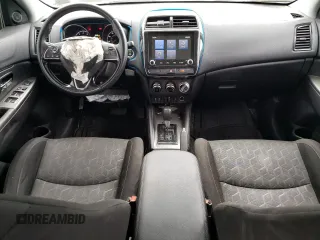2021 Mitsubishi Outlander ES z VIN JA4ARUAU8MU023828, wystawiony jako Copart lot #54755025 z przebiegiem 91 864 mil mil oraz Szkoda całkowita • Salvage title. Historia ofert i sprzedaży dostępna na DreamBid. Obrazek 8.