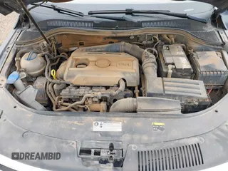 2015 Volkswagen CC Lux с VIN WVWRN7AN7FE811396, выставлен на аукционе IAAI как лот 42449677 с пробегом 219 062 миль миль и . История ставок и продаж доступна на DreamBid. Изображение 10.