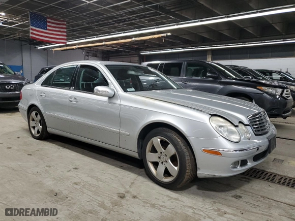 2006 Mercedes-Benz E-Class 3.5L with VIN WDBUF87J86X203830, listed as a Copart auction lot 47214055 with 0 mi miles and Salvage Title. Bid and sale history available at carsss.com. Image 4.