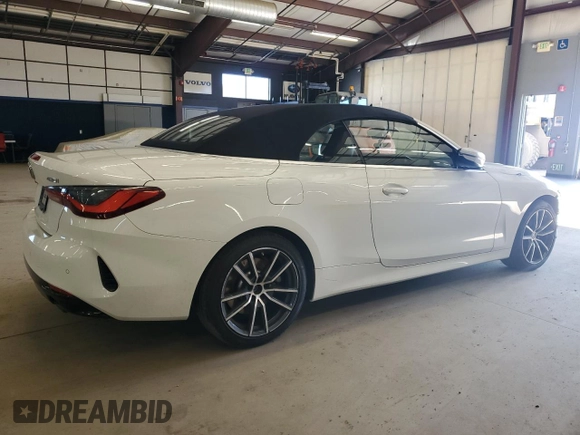 2024 BMW 4 Series 430i xDrive with VIN WBA43AT05RCN53407, listed as a Copart auction lot 50902385 with 34,304 mi miles and Clean Title. Bid and sale history available at carsss.com. Image 3.