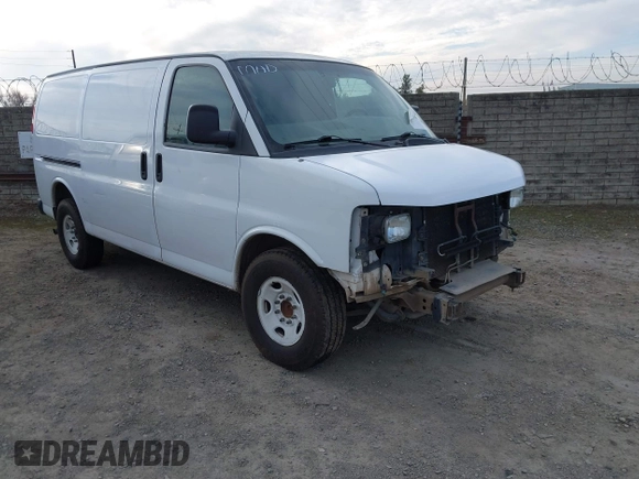 2012 GMC Savana Cargo with VIN 1GTW7FCAXC1180311, listed as a IAAI auction lot 41202714 with 469,562 mi miles. Bid and sale history available at carsss.com. Image 1.