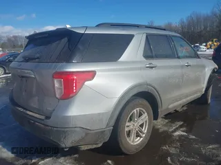 2020 Ford Explorer XLT with VIN 1FMSK8DH7LGB08527, listed as a IAAI auction lot 41503317 with 63,005 mi miles. Bid and sale history available at carsss.com. Image 4.