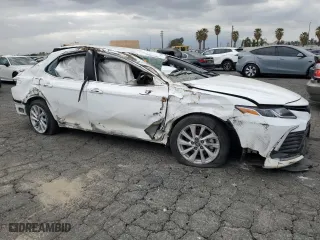 2024 Toyota Camry LE with VIN 4T1C11AKXRU899984, listed as a Copart auction lot 53620825 with 35,548 mi miles and Non Repairable. Bid and sale history available at carsss.com. Image 4.