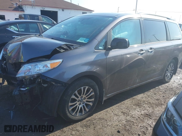 2019 Toyota Sienna XLE Auto Access Seat with VIN 5TDYZ3DC5KS014278, listed as a IAAI auction lot 41767187 with 59,444 mi miles. Bid and sale history available at carsss.com. Image 17.
