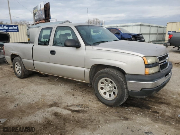 2007 Chevrolet Silverado 1500 Work Truck with VIN 1GCEC19X47Z195819, listed as a Copart auction lot 82771234 with 213,950 mi miles and Salvage Title. Bid and sale history available at carsss.com. Image 4.
