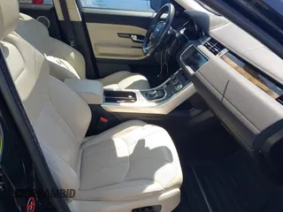 2017 Land Rover Range Rover Evoque HSE z VIN SALVR2BG2HH199995, wystawiony jako IAAI lot #41900252 z przebiegiem 49 801 mil mil oraz . Historia ofert i sprzedaży dostępna na DreamBid. Obrazek 5.