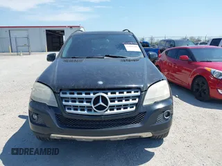 2011 Mercedes-Benz M 350 with VIN 4JGBB8GBXBA660659, listed as a IAAI auction lot 42068488 with 196,771 mi miles and . Bid and sale history available at DreamBid. Image 12.