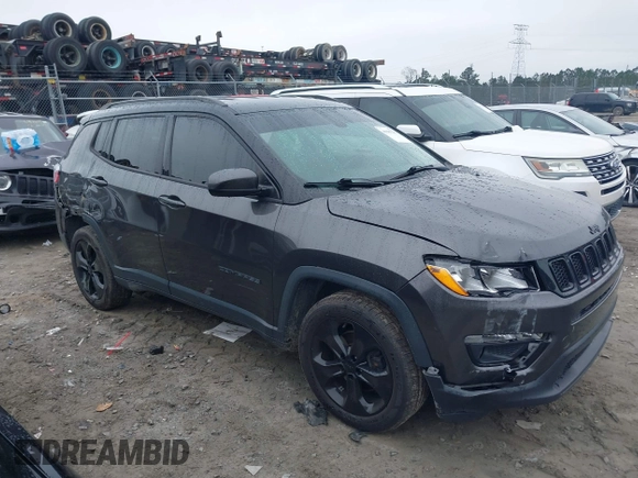 2018 Jeep Compass Latitude with VIN 3C4NJCBB1JT327076, listed as a IAAI auction lot 41185251 with 72,714 mi miles. Bid and sale history available at carsss.com. Image 13.
