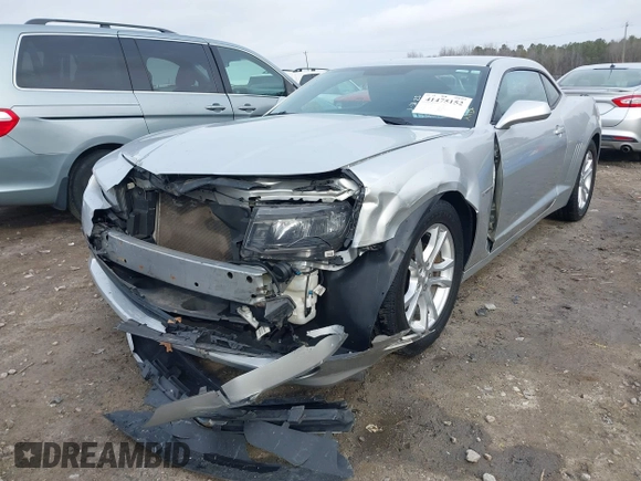 2014 Chevrolet Camaro LT z VIN 2G1FB1E31E9300486, wystawiony jako IAAI lot #41475152 z przebiegiem 117 111 mil mil oraz . Historia ofert i sprzedaży dostępna na DreamBid. Obrazek 6.