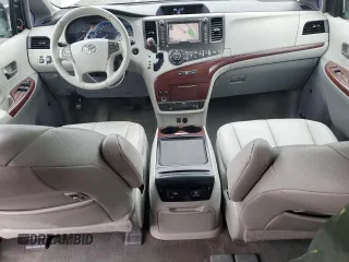 2012 Toyota Sienna XLE AAS с VIN 5TDYK3DC0CS191178, выставлен на аукционе Copart как лот 58292415 с пробегом 88 272 миль миль и Чистый • Clean title. История ставок и продаж доступна на DreamBid. Изображение 8.