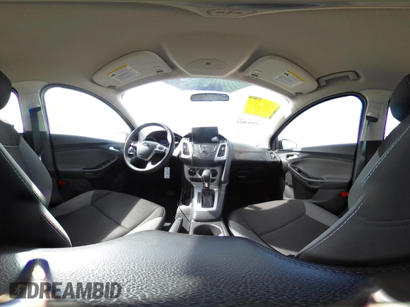 2014 Ford Focus SE with VIN 1FADP3K20EL308990, listed as a IAAI auction lot 41914825 with 33,498 mi miles. Bid and sale history available at carsss.com. Image 17.