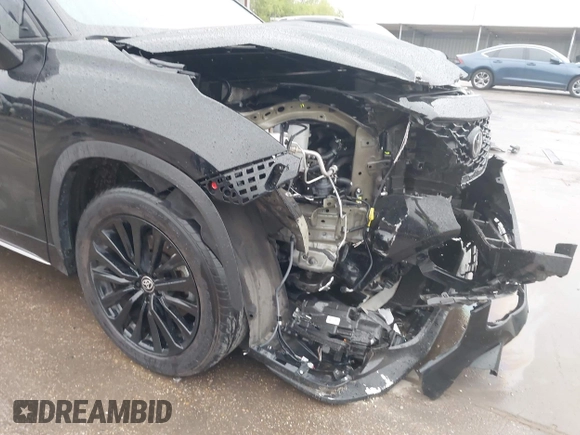 2024 Toyota Highlander LE z VIN 5TDKDRBH3RS537184, wystawiony jako IAAI lot #42108464 z przebiegiem 35 747 mil mil oraz . Historia ofert i sprzedaży dostępna na DreamBid. Obrazek 20.