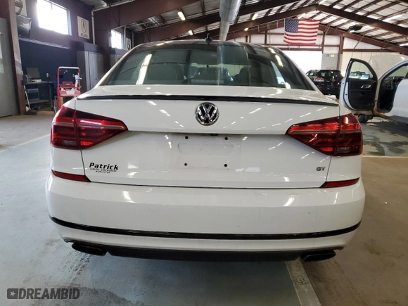 2018 Volkswagen Passat V6 GT with VIN 1VWJM7A38JC041435, listed as a Copart auction lot 83820264 with 175,427 mi miles and Clean Title. Bid and sale history available at carsss.com. Image 6.