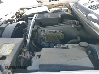 2007 Chevrolet TrailBlazer LT z VIN 1GNDS13S672196434, wystawiony jako IAAI lot #41841452 z przebiegiem 144 514 mil mil oraz . Historia ofert i sprzedaży dostępna na DreamBid. Obrazek 19.