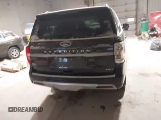 2023 Ford Expedition Max XLT с VIN 1FMJK1J89PEA60330, выставлен на аукционе IAAI как лот 41381868 с пробегом 37 240 миль миль и . История ставок и продаж доступна на DreamBid. Изображение 16.