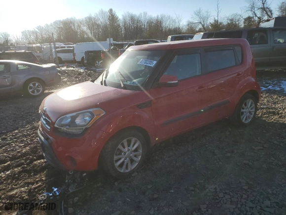 2013 Kia Soul + with VIN KNDJT2A61D7584481, listed as a Copart auction lot 87702205 with 89,036 mi miles and Salvage Title. Bid and sale history available at carsss.com. Image 1.