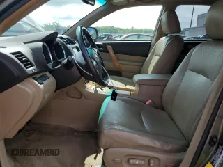 2009 Toyota Highlander Limited z VIN JTEEW44A692034844, wystawiony jako Copart lot #64247075 z przebiegiem 235 708 mil mil oraz Czysty tytuł • Clean title. Historia ofert i sprzedaży dostępna na DreamBid. Obrazek 7.