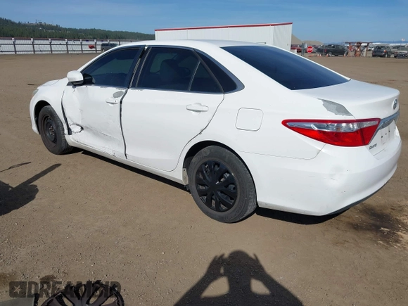 2015 Toyota Camry XLE with VIN 4T4BF1FK8FR482144, listed as a IAAI auction lot 42041282 with 191,272 mi miles and . Bid and sale history available at DreamBid. Image 3.