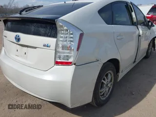 2010 Toyota Prius II with VIN JTDKN3DU7A0087891, listed as a IAAI auction lot 41710885 with Not Provided miles. Bid and sale history available at carsss.com. Image 12.
