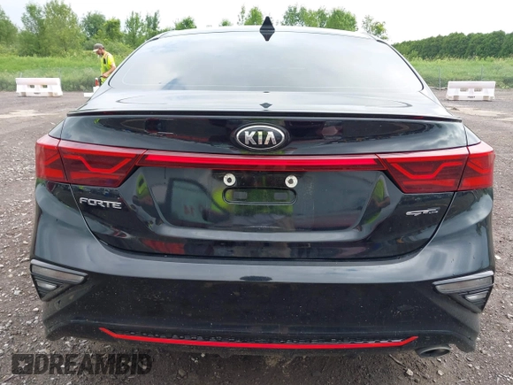 2021 Kia Forte GT-Line с VIN 3KPF34AD3ME405910, выставлен на аукционе IAAI как лот 42626845 с пробегом 39 540 миль миль и . История ставок и продаж доступна на DreamBid. Изображение 17.