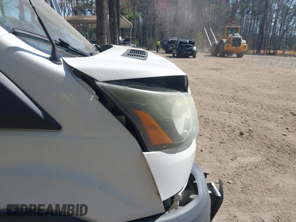 2016 Ford Transit Cargo with VIN 1FTYE1CM1GKA17395, listed as a IAAI auction lot 41892013 with 188,016 mi miles. Bid and sale history available at carsss.com. Image 6.