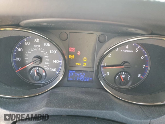 2011 Hyundai Genesis Coupe with VIN KMHHT6KD2BU063668, listed as a Copart auction lot 46378695 with 114,932 mi miles and Clean title. Bid and sale history available at DreamBid. Image 9.