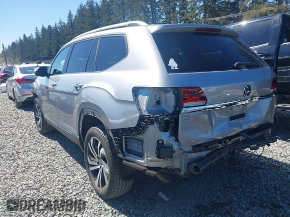 2023 Volkswagen Atlas SEL z VIN 1V2BR2CA9PC534703, wystawiony jako IAAI lot #42033612 z przebiegiem 22 886 mil mil oraz . Historia ofert i sprzedaży dostępna na DreamBid. Obrazek 3.
