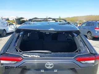 2019 Toyota RAV4 XLE with VIN JTMP1RFV9KD522379, listed as a IAAI auction lot 42002573 with 38,895 mi miles and . Bid and sale history available at DreamBid. Image 18.
