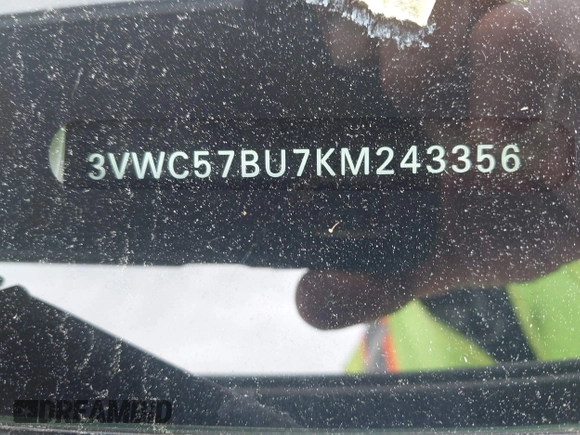 2019 Volkswagen Jetta S z VIN 3VWC57BU7KM243356, wystawiony jako IAAI lot #42334838 z przebiegiem 48 343 mil mil oraz . Historia ofert i sprzedaży dostępna na DreamBid. Obrazek 9.