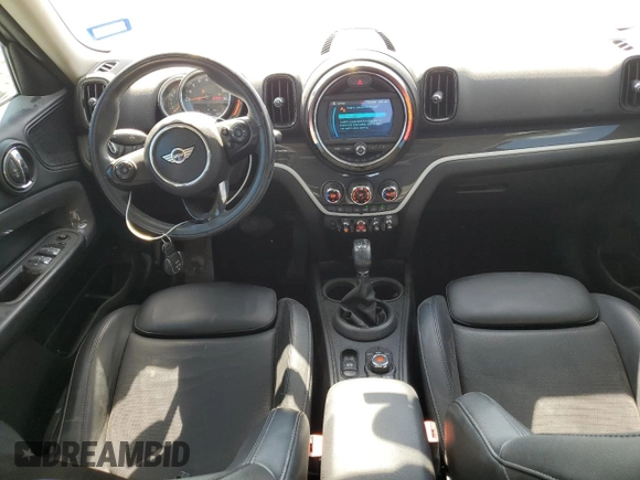 2018 MINI Countryman Cooper S with VIN WMZYT3C35J3E93209, listed as a Copart auction lot 72223584 with 88,070 mi miles and Salvage Title. Bid and sale history available at carsss.com. Image 8.