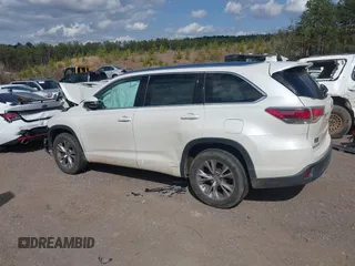 2014 Toyota Highlander XLE z VIN 5TDKKRFH7ES028046, wystawiony jako IAAI lot #41792653 z przebiegiem Nie podano mil oraz . Historia ofert i sprzedaży dostępna na DreamBid. Obrazek 14.