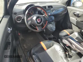 2015 FIAT 500e z VIN 3C3CFFGE7FT726048, wystawiony jako Copart lot #78305504 z przebiegiem 77 287 mil mil oraz Czysty tytuł • Clean title. Historia ofert i sprzedaży dostępna na DreamBid. Obrazek 8.