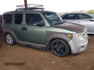 2005 Honda Element EX z VIN 5J6YH28635L029010, wystawiony jako IAAI lot #42212606 z przebiegiem 174 582 mil mil oraz . Historia ofert i sprzedaży dostępna na DreamBid. Obrazek 1.