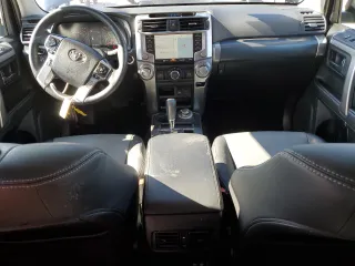 2022 Toyota 4Runner SR5 Premium with VIN JTENU5JR1N6040303, listed as a Copart auction lot 44389705 with 34,263 mi miles and Salvage Title. Bid and sale history available at carsss.com. Image 8.