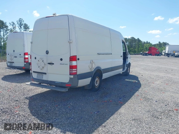 2011 Mercedes-Benz Sprinter Cargo with VIN WD3PE8CBXB5592597, listed as a IAAI auction lot 41963313 with 490,059 mi miles. Bid and sale history available at carsss.com. Image 4.