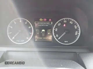 2010 Land Rover LR4 Lux z VIN SALAK2D4XAA545523, wystawiony jako IAAI lot #41878104 z przebiegiem 207 297 mil mil oraz . Historia ofert i sprzedaży dostępna na DreamBid. Obrazek 7.