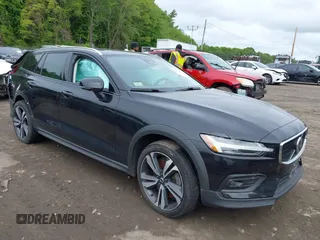 2023 Volvo V60 Plus with VIN YV4L12WY5P2105714, listed as a IAAI auction lot 42372970 with 30,170 mi miles and . Bid and sale history available at DreamBid. Image 1.