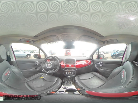 2016 FIAT 500X Lounge z VIN ZFBCFYDT5GP384439, wystawiony jako Copart lot #54545015 z przebiegiem 59 184 mil mil oraz Szkody całkowita. Historia ofert i sprzedaży dostępna na DreamBid. Obrazek 15.