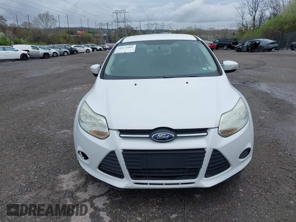 2013 Ford Focus SE with VIN 1FADP3K23DL216383, listed as a IAAI auction lot 41871603 with 87,715 mi miles. Bid and sale history available at carsss.com. Image 6.