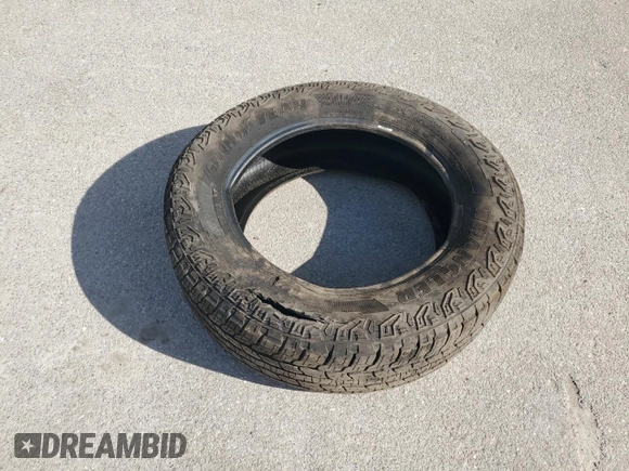 2025 Chevrolet Suburban Z71 z VIN 1GNS6DRD5SR178769, wystawiony jako Copart lot #48332075 z przebiegiem 1 117 mil mil oraz Szkoda całkowita • Salvage title. Historia ofert i sprzedaży dostępna na DreamBid. Obrazek 13.