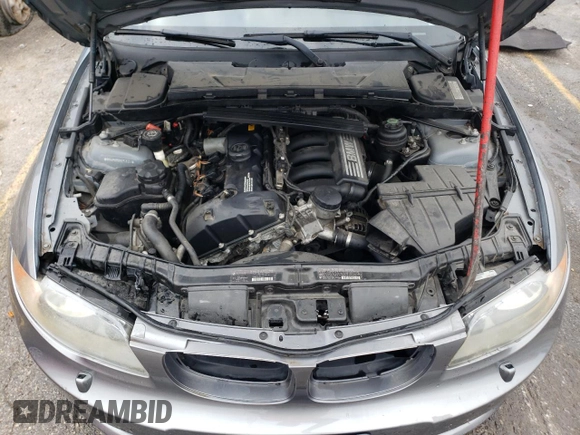 2009 BMW 1 Series 128i with VIN WBAUP93589VF48224, listed as a Copart auction lot 85687834 with 106,636 mi miles and Salvage title. Bid and sale history available at DreamBid. Image 11.