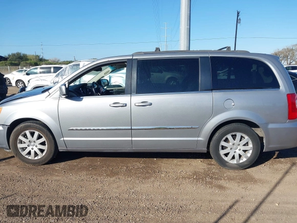 2014 Chrysler Town & Country Touring with VIN 2C4RC1BGXER270140, listed as a IAAI auction lot 41068771 with 144,820 mi miles. Bid and sale history available at carsss.com. Image 14.