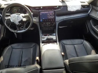 2023 Jeep Grand Cherokee Limited z VIN 1C4RJKBG4P8701839, wystawiony jako Copart lot #58182335 z przebiegiem 48 558 mil mil oraz Szkoda całkowita • Salvage title. Historia ofert i sprzedaży dostępna na DreamBid. Obrazek 8.