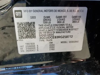 2024 Chevrolet Silverado 1500 Custom Trail Boss with VIN 3GCUDCE83RG218772, listed as a Copart auction lot 44648145 with 8,672 mi miles and Salvage Title. Bid and sale history available at carsss.com. Image 12.