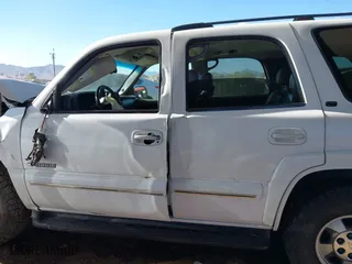2003 Chevrolet Tahoe Z71 with VIN 1GNEK13T13R126290, listed as a IAAI auction lot 41349731 with 1 mi miles. Bid and sale history available at carsss.com. Image 13.