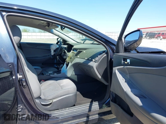 2013 Hyundai Sonata GLS with VIN 5NPEB4AC5DH575705, listed as a IAAI auction lot 41992709 with 181,331 mi miles and . Bid and sale history available at carsss.com. Image 5.